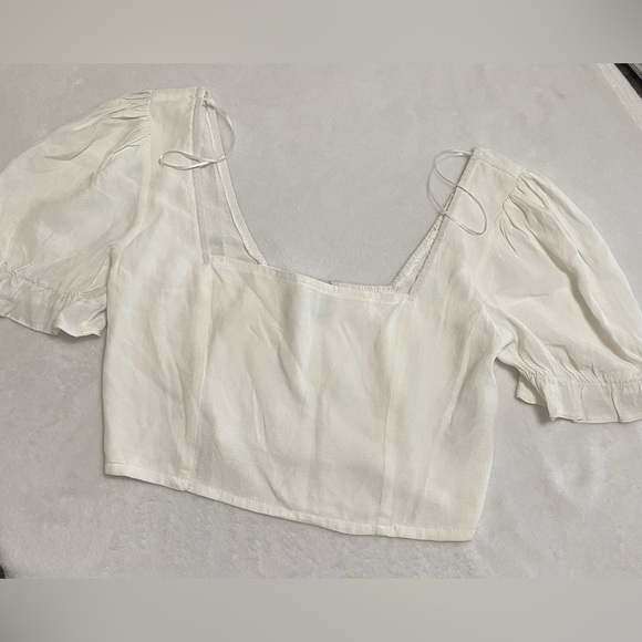 Urban Outfitters crop top - Picture 1 of 4